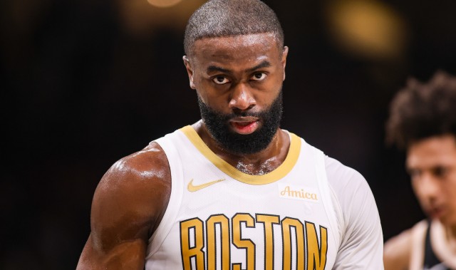 世界杯官方入口-杰伦·布朗：会和教练组进行沟通 力争明天的背靠背也能出战