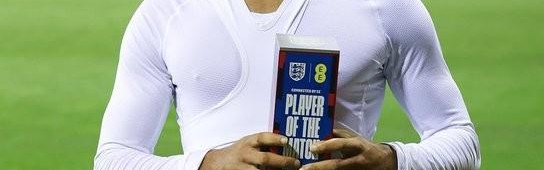 世界杯直播平台下载-太阳报：英格兰U21更衣室遭偷拍，恩瓦内里挥动毛巾愤怒遮窗