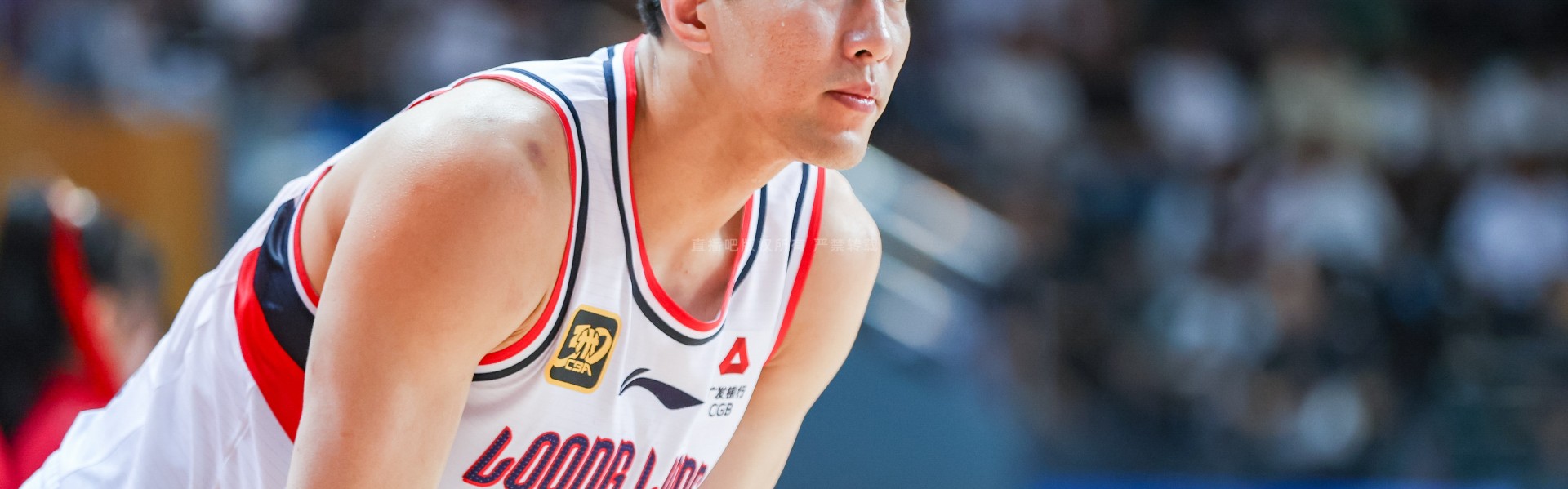 世界杯高清平台-表现不多！郭艾伦半场罚球4中4拿到4分1板2助 2失误