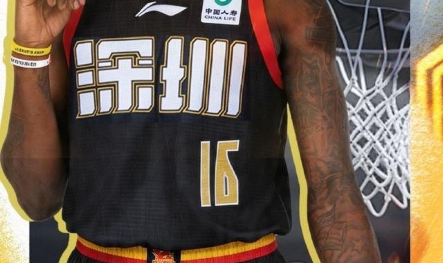 世界杯手机直播-官方：深圳正式签约前NBA中锋伊布-巴吉，顶替阿尔法-卡巴